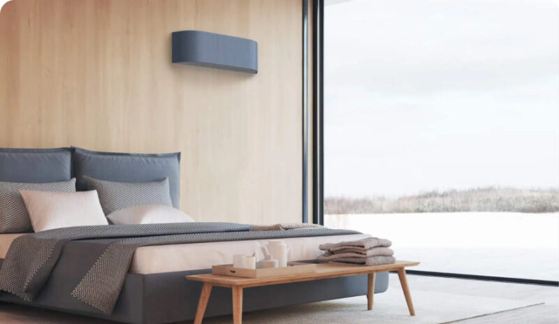 Ilmalämpöpumppu asennettuna makuuhuoneeseen