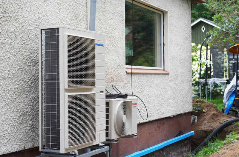 Ilma-vesilämpöpumppu ulkoyksikkö