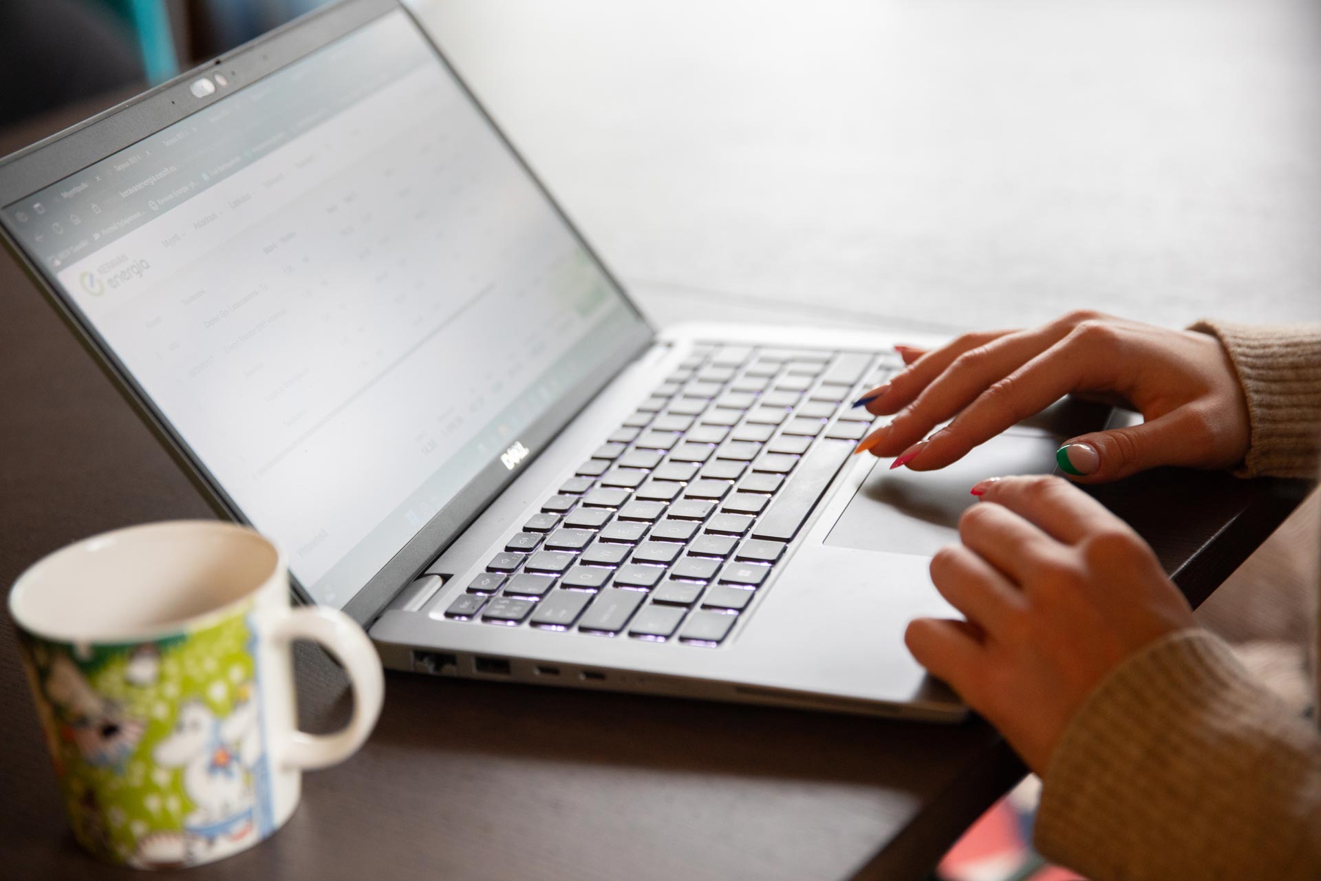 Kirjoitusta tietokoneella