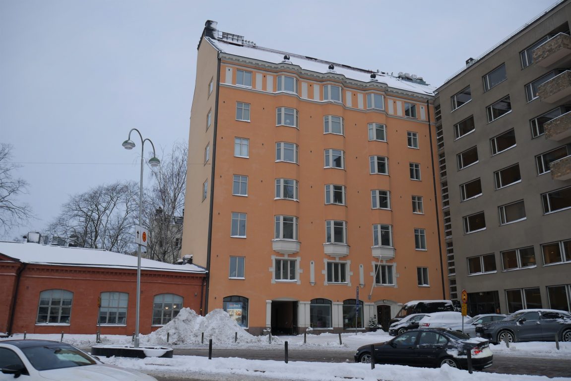 Referenssi latausratkaisut Mannerheimintielle