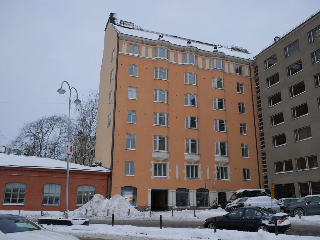 Referenssi latausratkaisut Mannerheimintielle