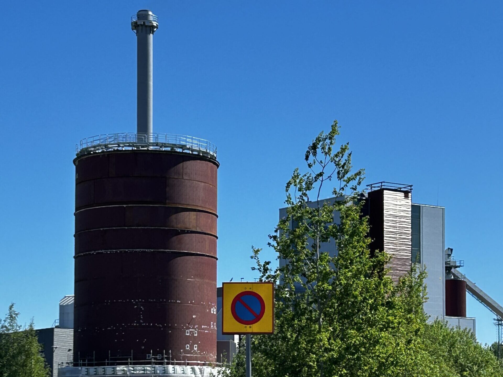 Kaukolämpöakku Keravan Biovoimalaitoksella